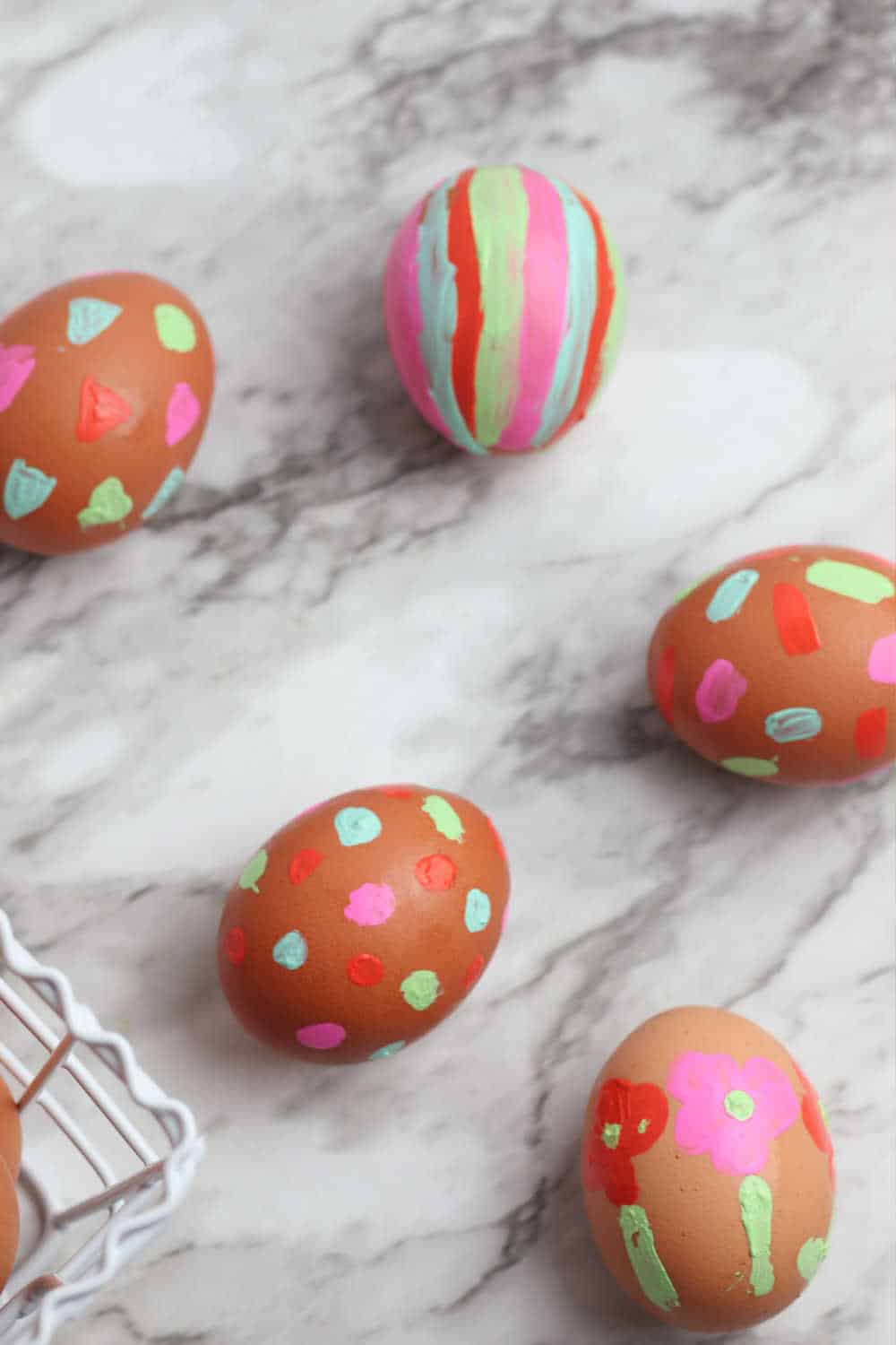 How to Make Painted Easter Eggs – Sunny Home Creations